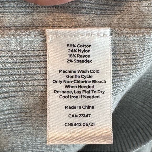 Talbots Small Petite Gray Ribbed Cotton/Nylon/Rayon/Spandex Turtleneck Sweater - Picture 9 of 9